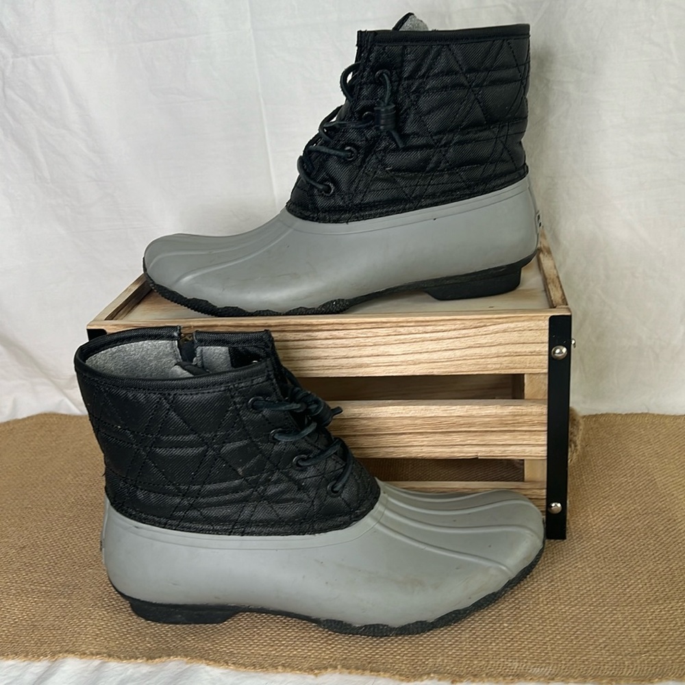 Sperry rain boots